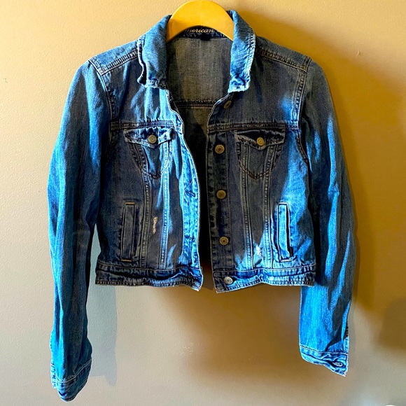 American Eagle Outfitters Jackets & Blazers - American Eagle cropped denim jacket
